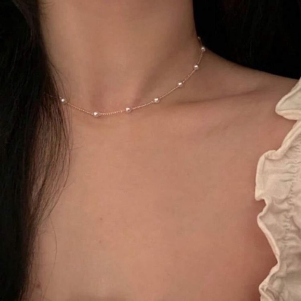 Gold necklace